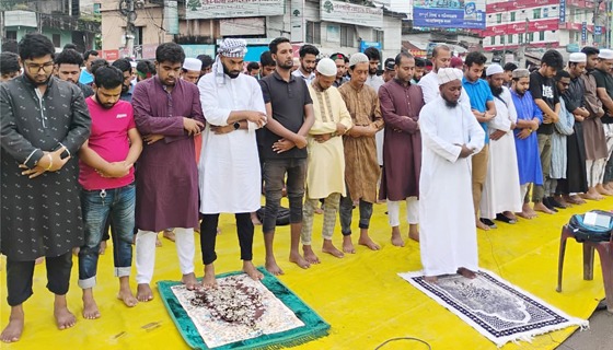 শের-ই-বাংলা মেডিক্যাল কলেজ হাসপাতালের অব্যবস্থাপনার বিরুদ্ধে বরিশাল ব্লকেড