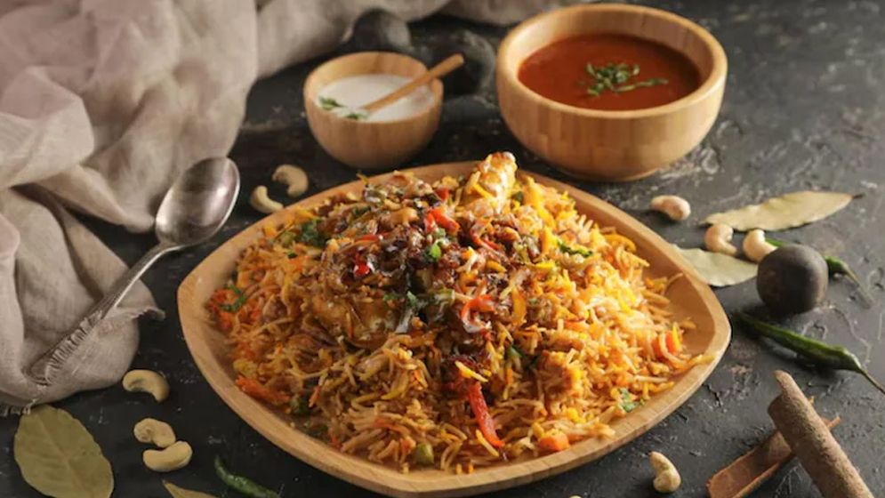 প্রিয় খাবার ছাড়াই ওজন কমানো সম্ভব, জানালেন পুষ্টিবিদ মোহিতা মাসকারেনহাস