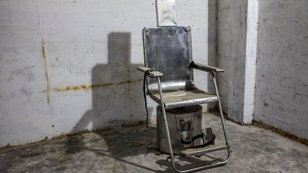 গুম ও মানবতাবিরোধী অপরাধ: সেনাবাহিনীর হেফাজতে ১৫ কর্মকর্তা, আন্তর্জাতিক ট্রাইব্যুনালের পরোয়ানা বাস্তবায়নে পদক্ষেপ