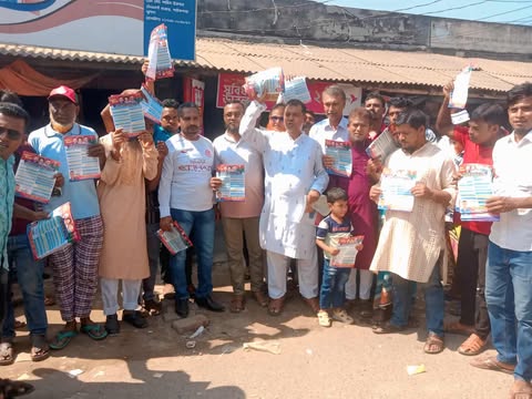 চাঁদখালীতে গণসংযোগ ও লিফলেট বিতরণে ব্যস্ত বিএনপির মনোনয়নপ্রত্যাশী রফিকুল ইসলাম রফিক