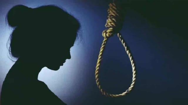 বাঘায় প্রেমঘটিত কারণে কিশোরীর আত্মহত্যা