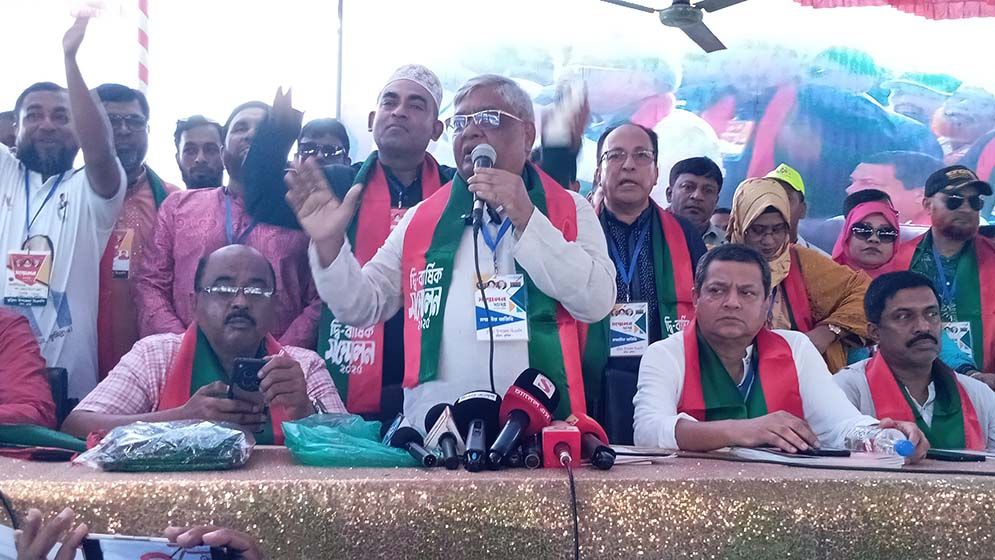 “খালেদা জিয়া নোবেল পুরস্কার পাওয়ার যোগ্য” — কুমিল্লায় বরকতউল্লাহ বুলু
