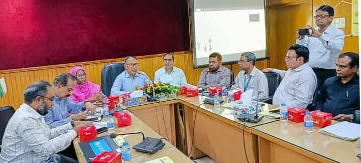 টাইফয়েড টিকাদান ক্যাম্পেইনে শতভাগ সফলতা অর্জনে সাংবাদিকদের ভূমিকা অত্যন্ত গুরুত্বপূর্ণ — অতিরিক্ত সচিব ড. আলতাফ-উল-আলম